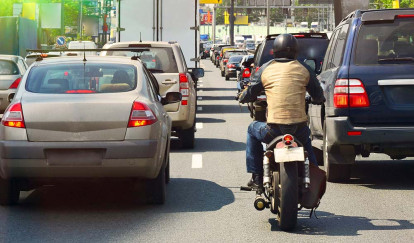 motorcylce-in-traffic.jpg